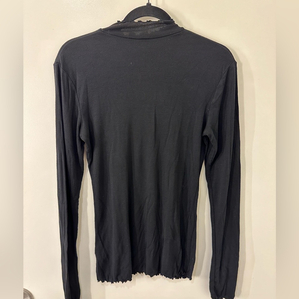 Gap Black Ribbed Turtle Neck